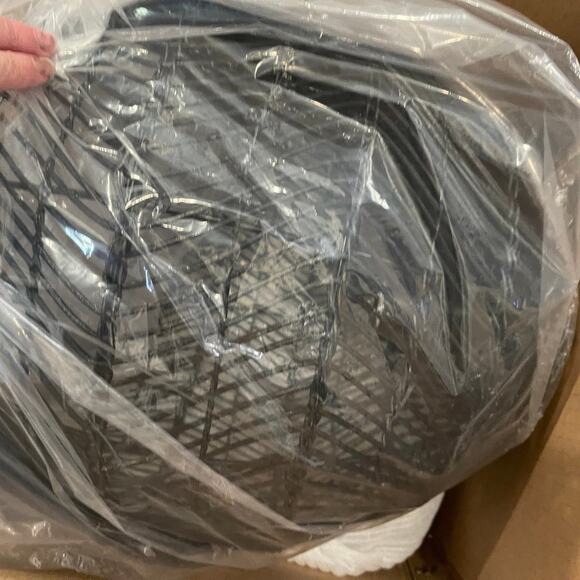 Arturesthome pendant light black rattan New in Box chandelier lamp - Picture 7 of 9